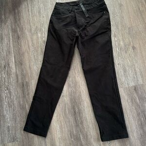 Lululemon ABC Classic Fit 5 pocket in Black size 32x32